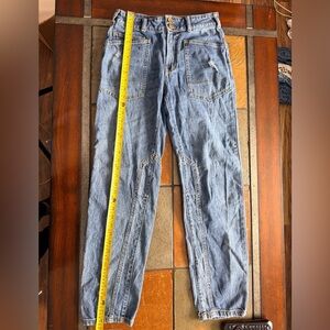 Pilcro distressed large big pockets vintage s25 woman’s jeans hemline straight